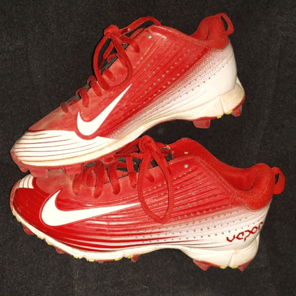 Nike Cleats (Unisex)